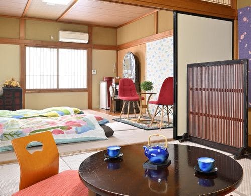 Fukuiルーム22畳（恐竜×越前蟹）