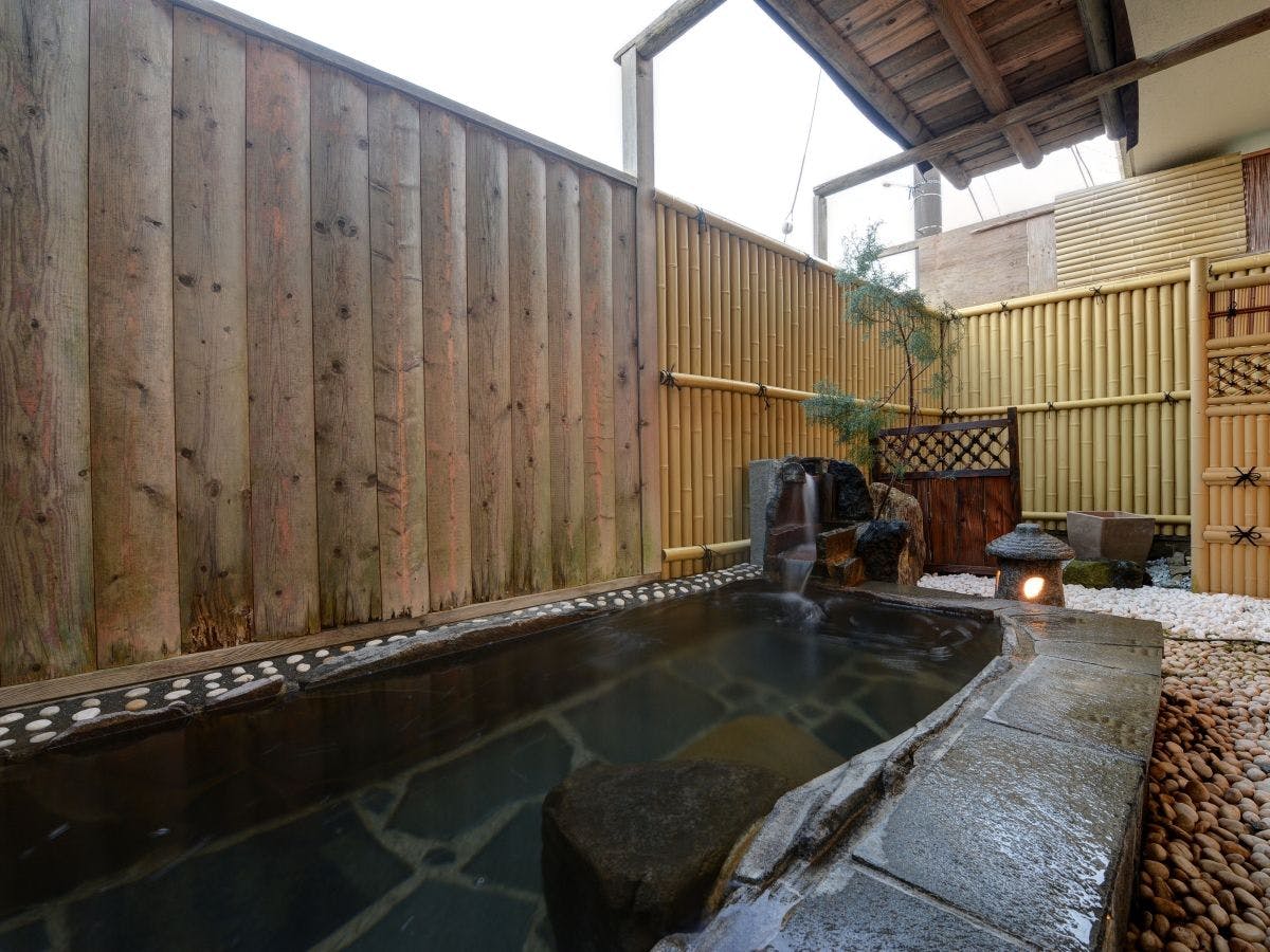 *【ห้องอาบน้ำรวม】