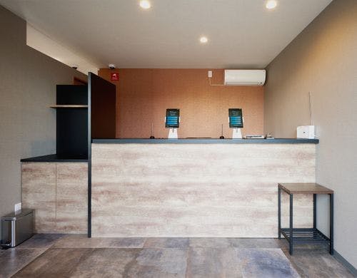 フロント（受付）