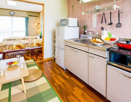 キッチンとダイニング