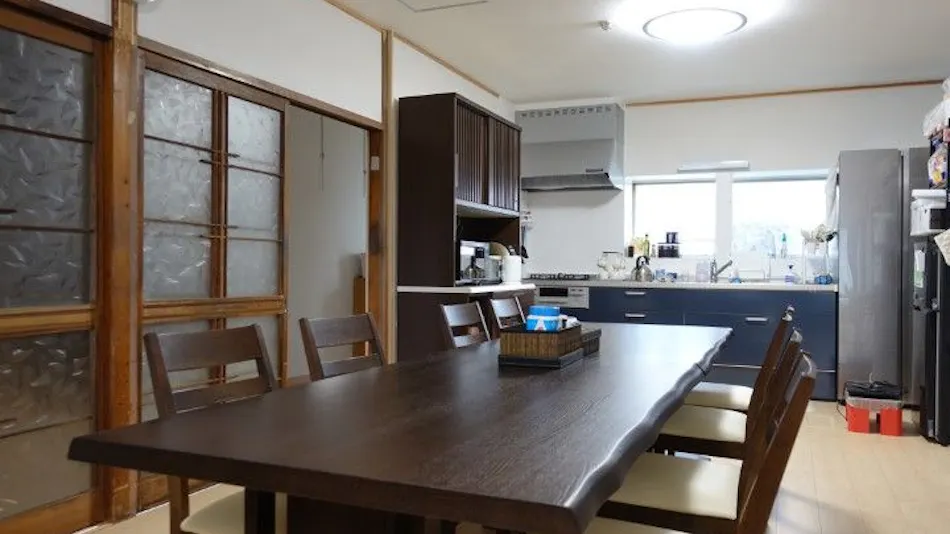 Railway Guesthouse Tetsu-no-Ya