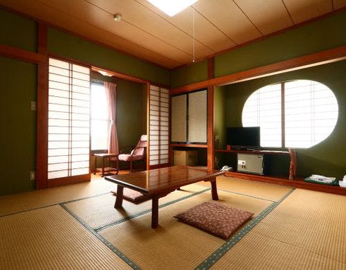 和室8畳◆ゆっくりお過ごしいただけます。