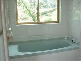 道のログ宿　木こりん