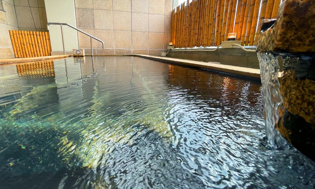 Pemandian Umum Mata Air Panas Alami