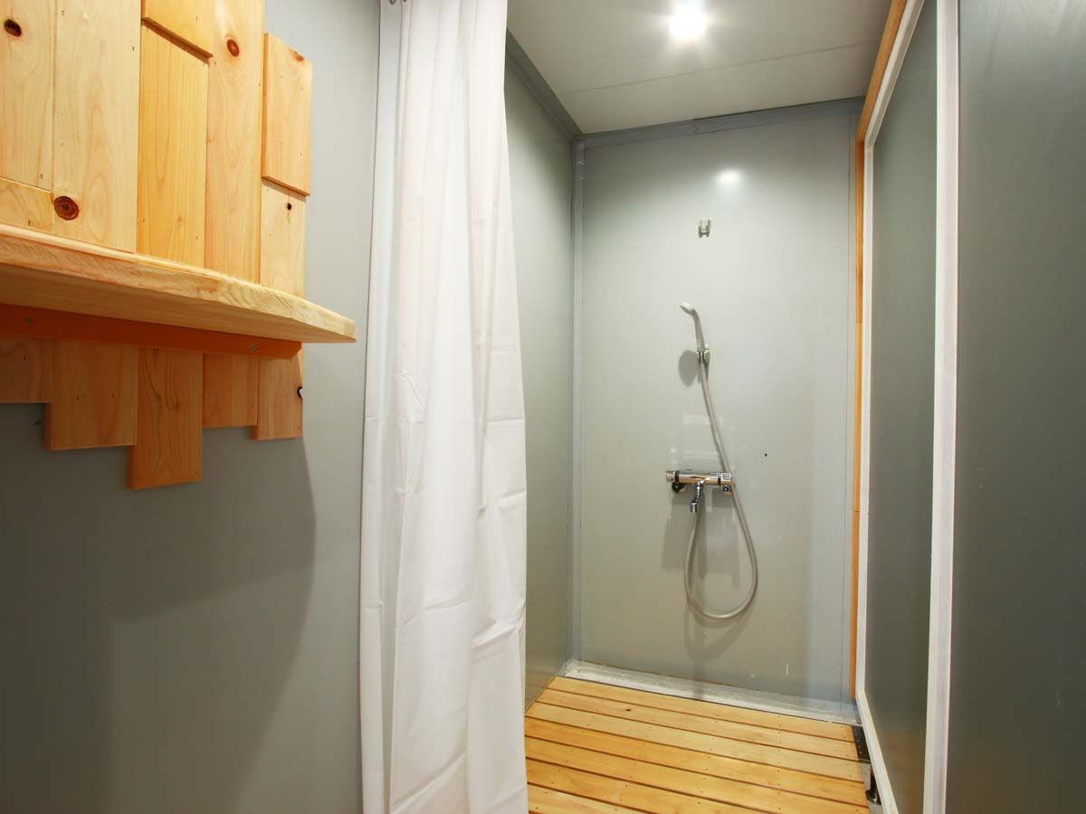 ห้องอาบน้ำรวม