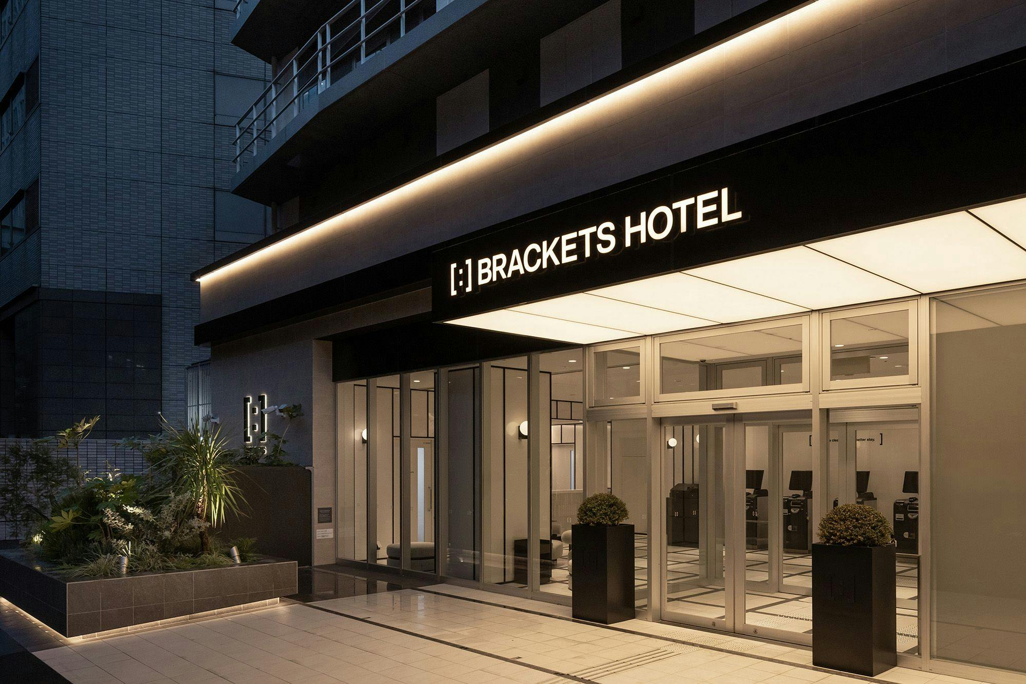 BRACKETS HOTEL Osaka Hommachi