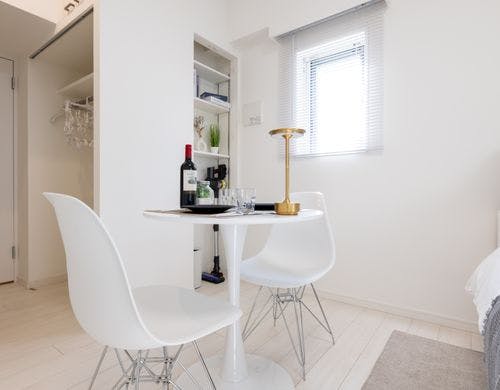 2人掛けの円形テーブル