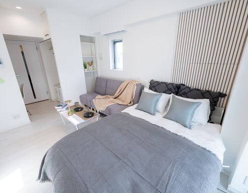 グレーとホワイトで統一された空間