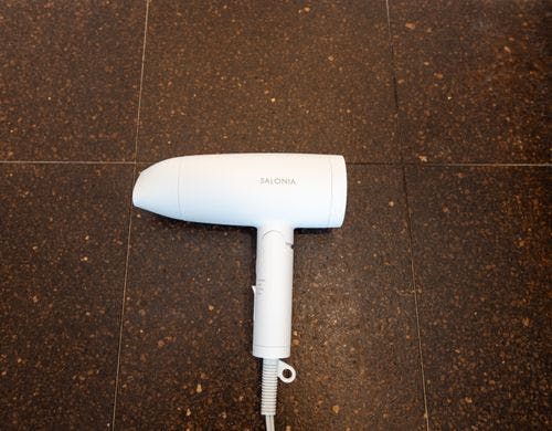 ヘアドライヤーご用意しております