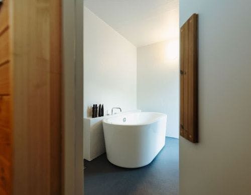 タイニーホテルバスルーム