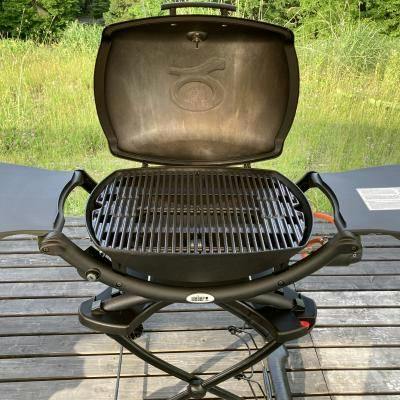 Weber Gas Grill. Sewa Rp 300,000