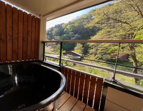 錦雲の陶器露天風呂