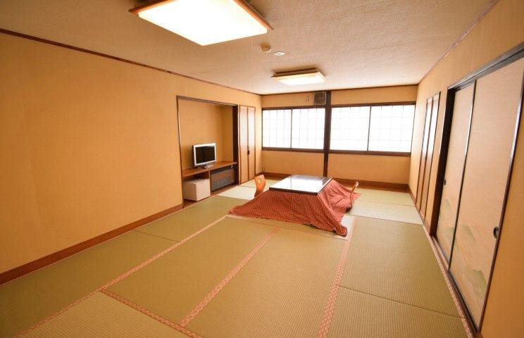 Kusatsu Onsen Kikusuiso