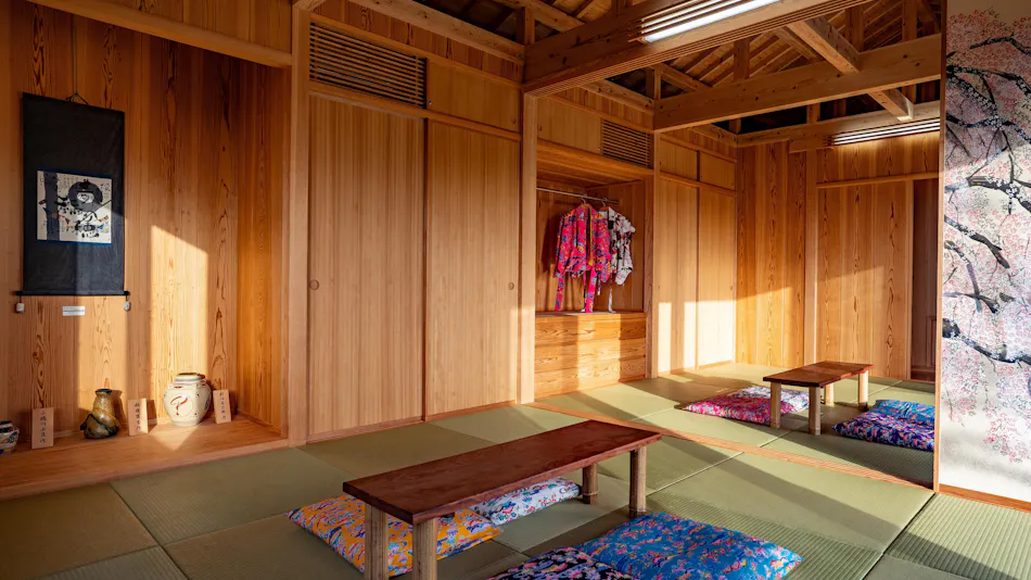 Yamagata Ryukyu Hatago Onna Boukairou