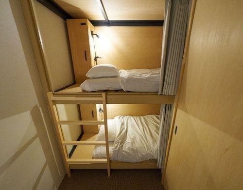 2名部屋：男女共用（4階）※バス・トイレ無