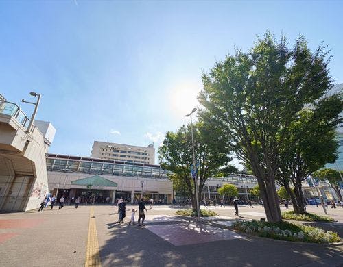 桜木町駅（1.6km／約23分）