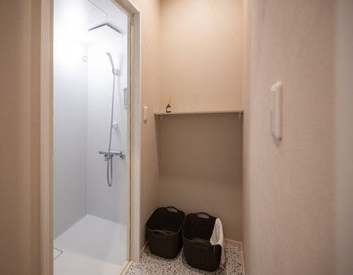 シャワールーム