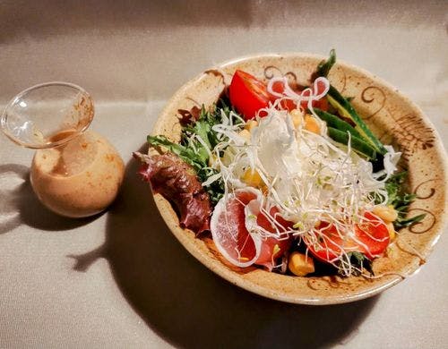 飛騨の旬野菜サラダ