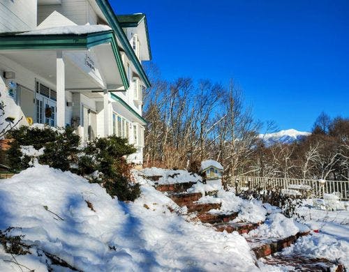 施設【外観・冬】