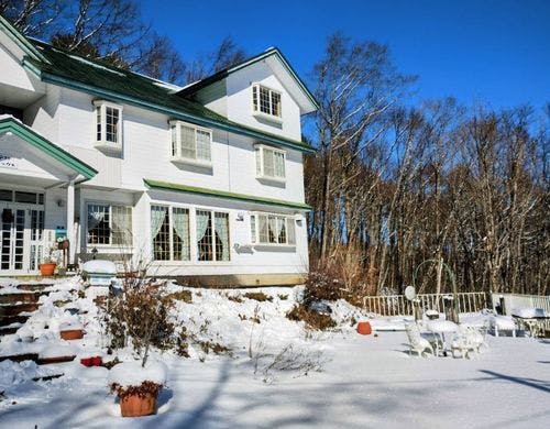 施設【外観・冬】