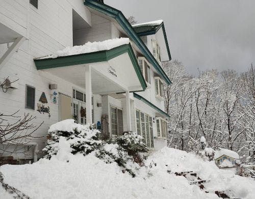 施設【外観・冬】