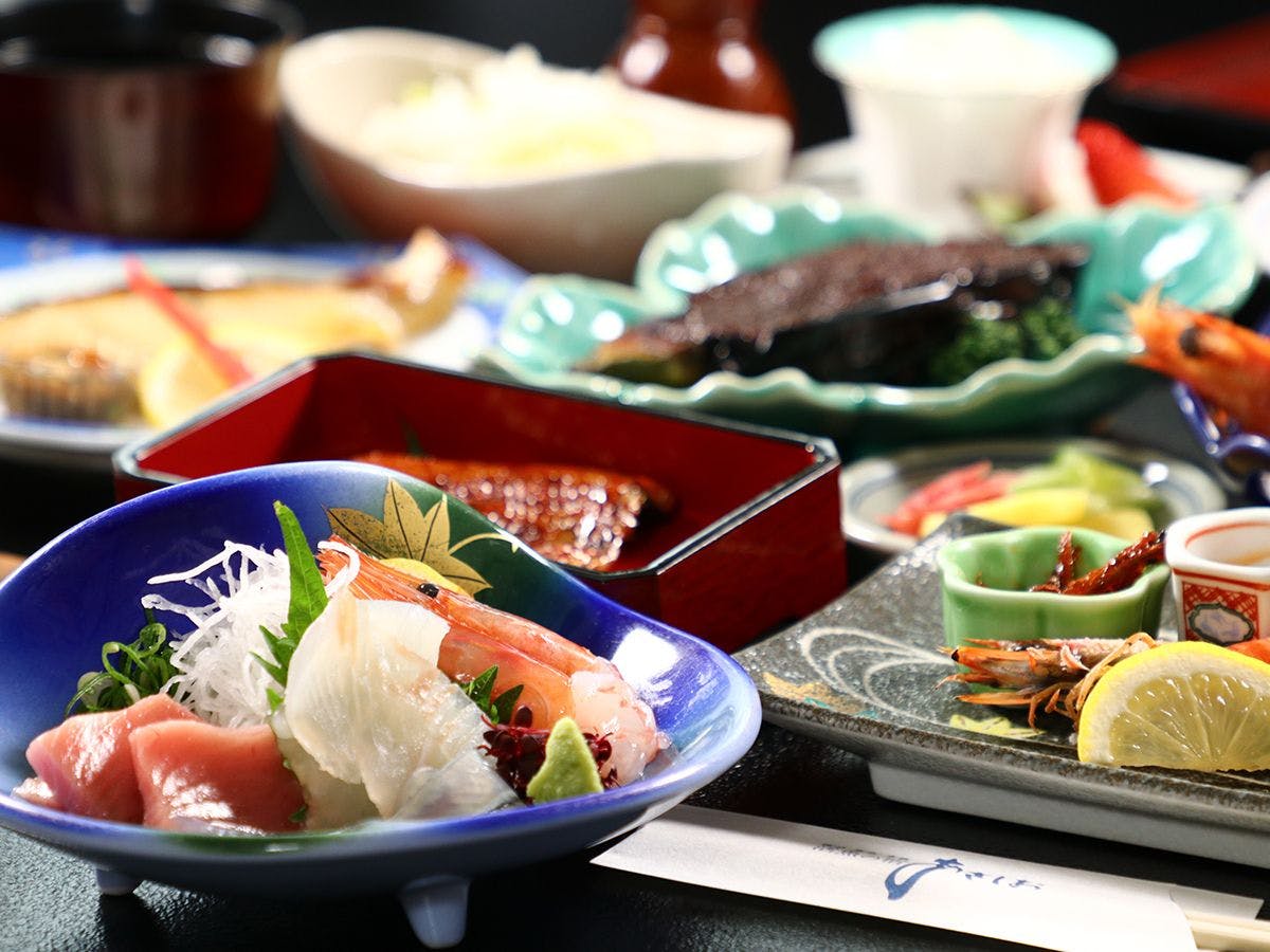 Live Fish Accommodation Asashio