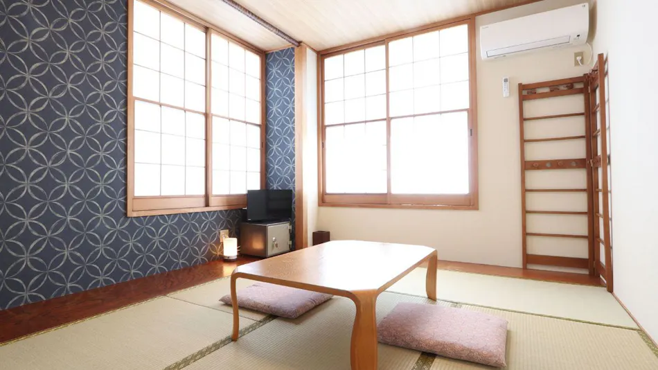 Live Fish Accommodation Asashio