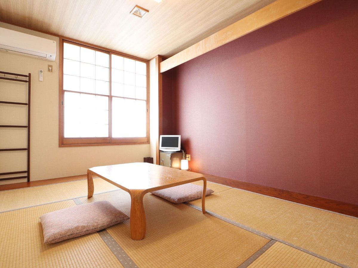 Live Fish Accommodation Asashio