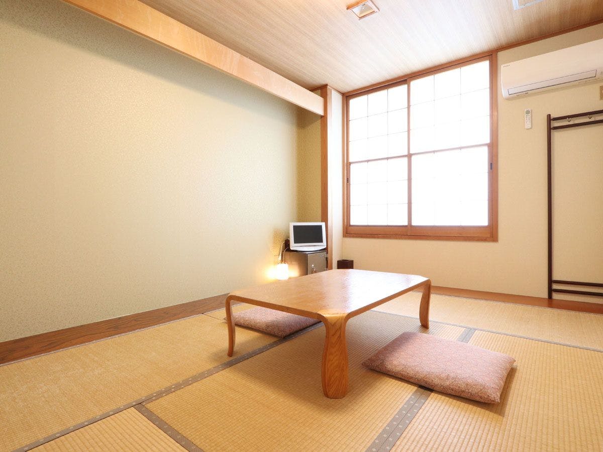 Live Fish Accommodation Asashio