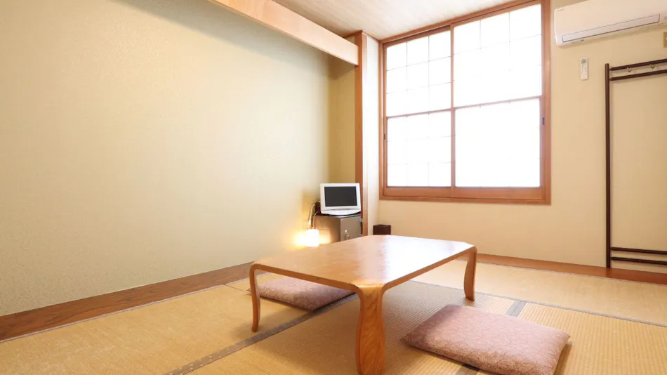 Live Fish Accommodation Asashio