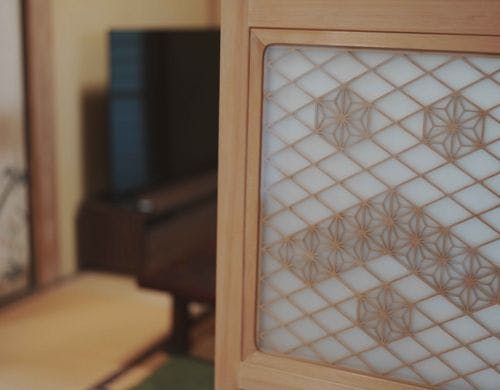 ひとつひとつ丁寧に組まれた組子細工