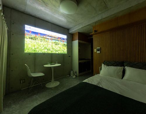 プロジェクター