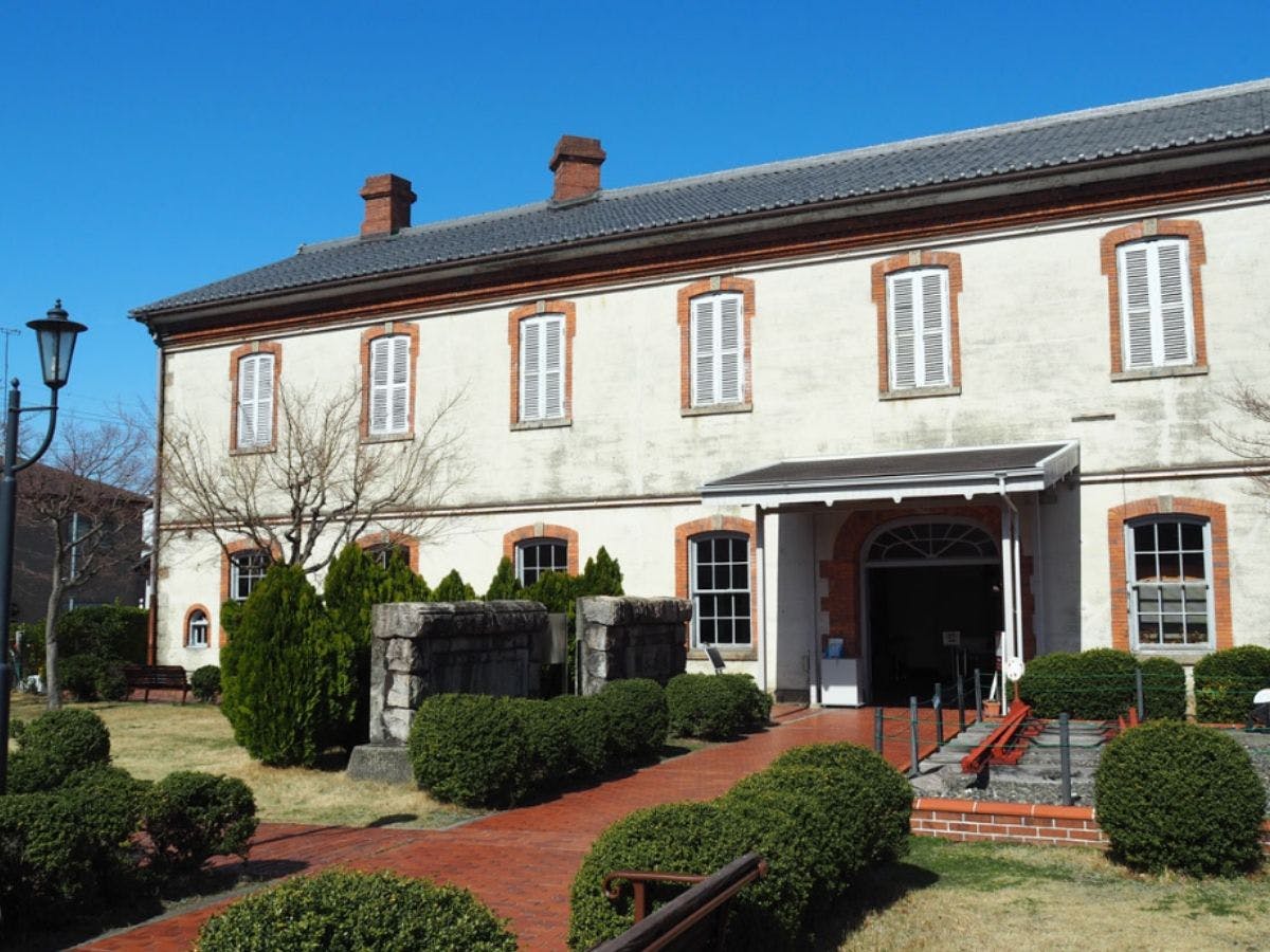 นากาฮามะ เรลเวย์ สแควร์