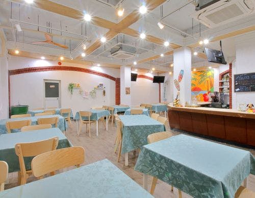 【レストラン】南国ムードでお食事を！