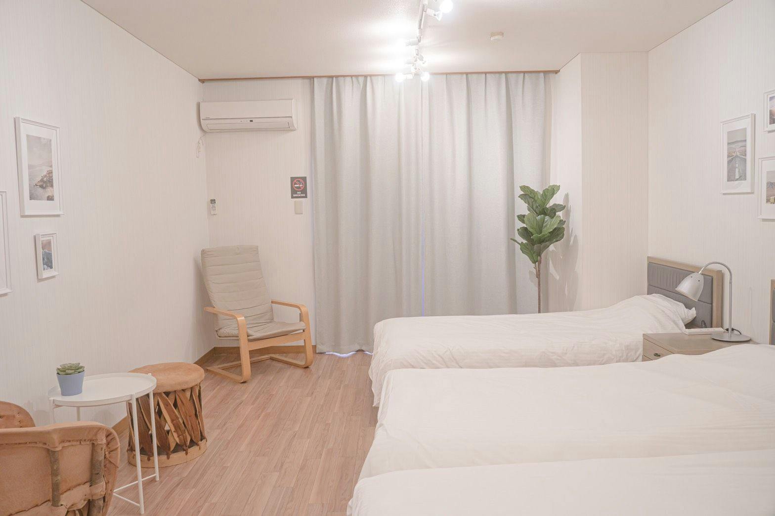 Shopping Street HOTELS EITA