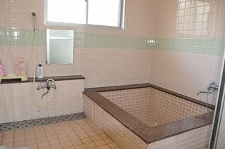 ห้องอาบน้ำรวม