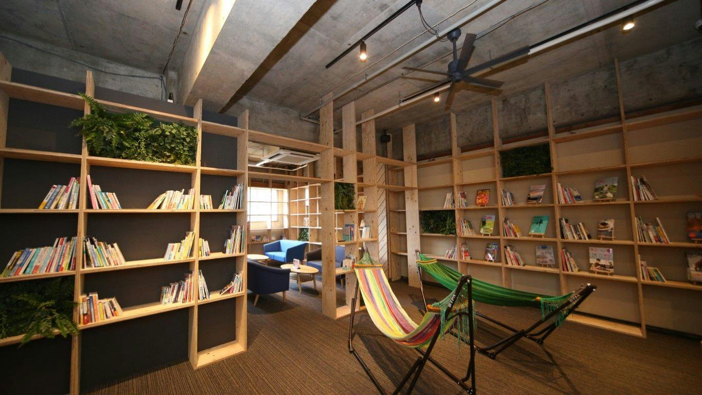 TRAVEL & BOOK HOTEL HULATON CABIN TAKAMATSU