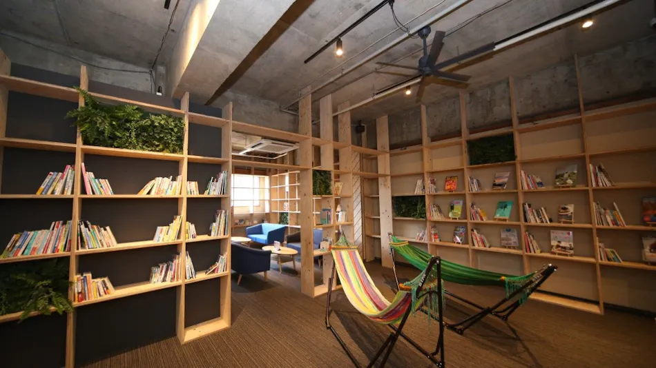TRAVEL & BOOK HOTEL HULATON CABIN TAKAMATSU