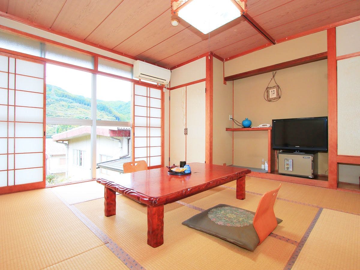 Traveler's Accommodation Tokyo House