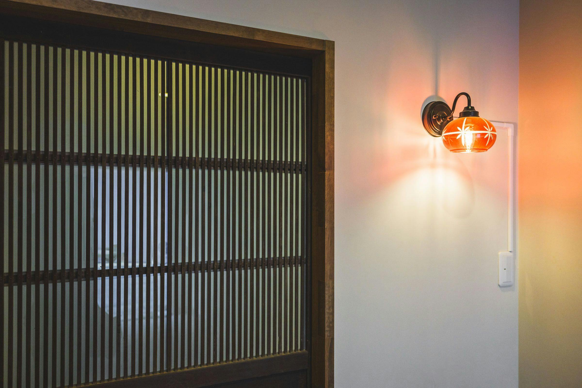 ไฟหน้าประตู