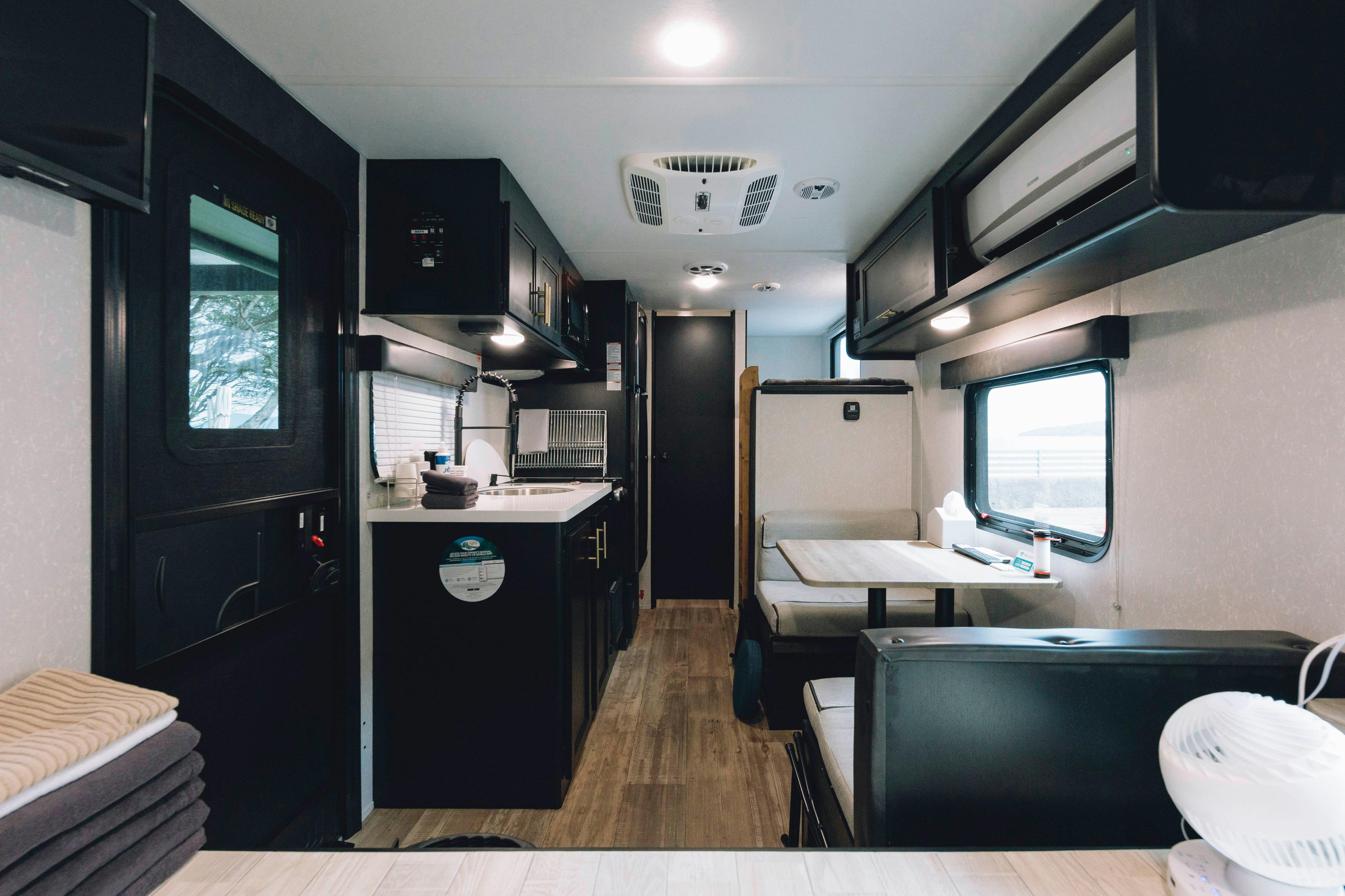 ภายในบ้านรถพ่วง