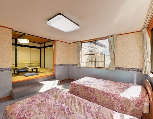 *部屋（本館和洋室）