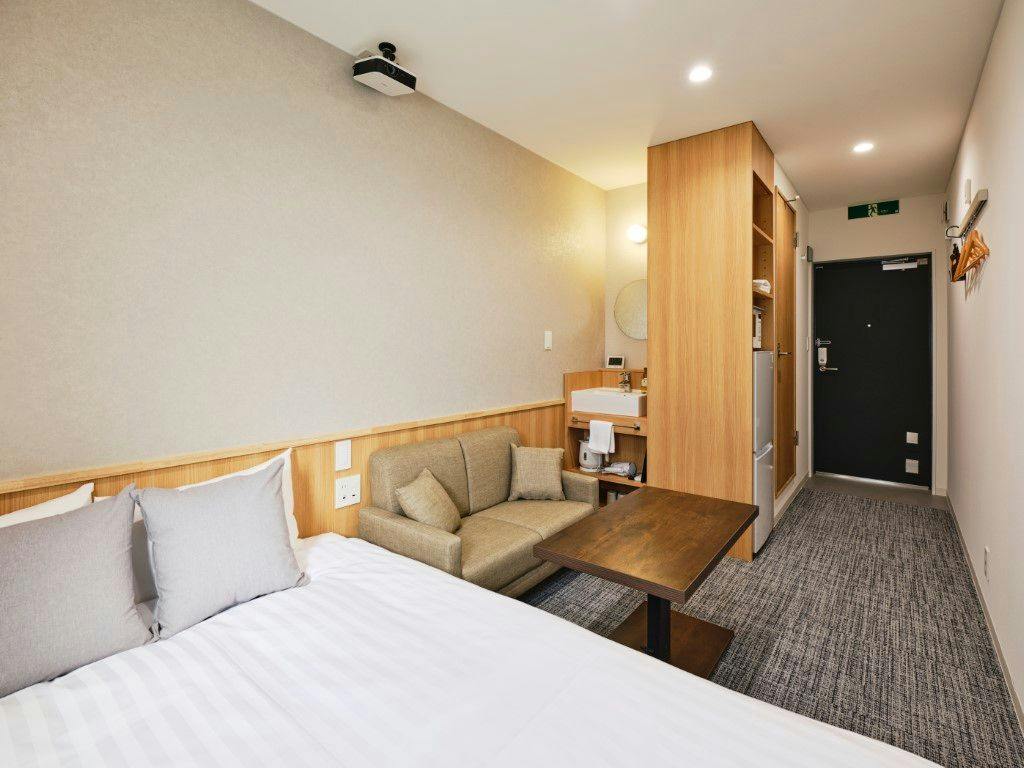Blue quad hotel Suwa