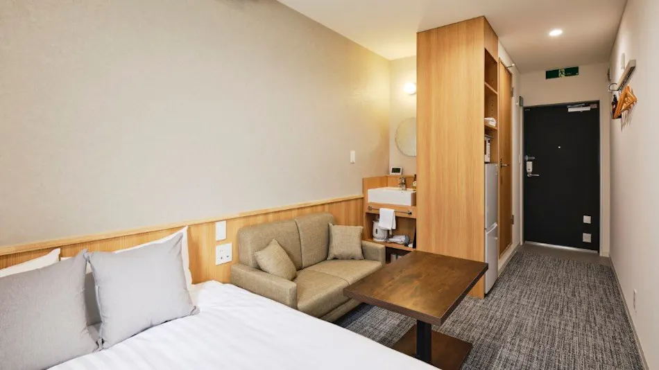 Blue quad hotel Suwa