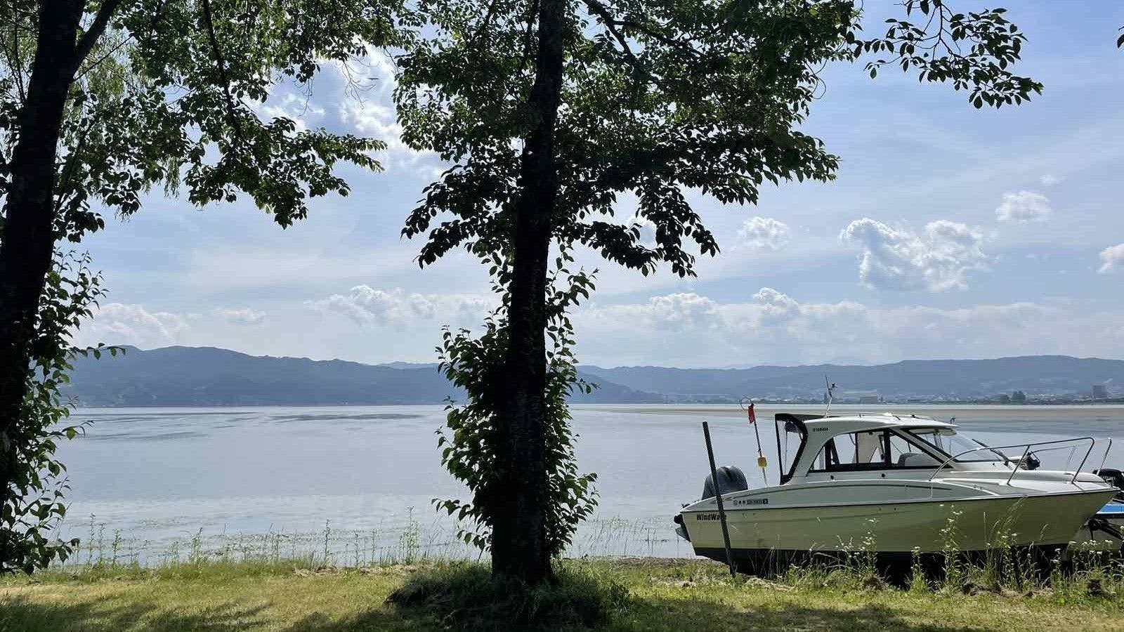 ที่พักใกล้กับทะเลสาบสุวะ