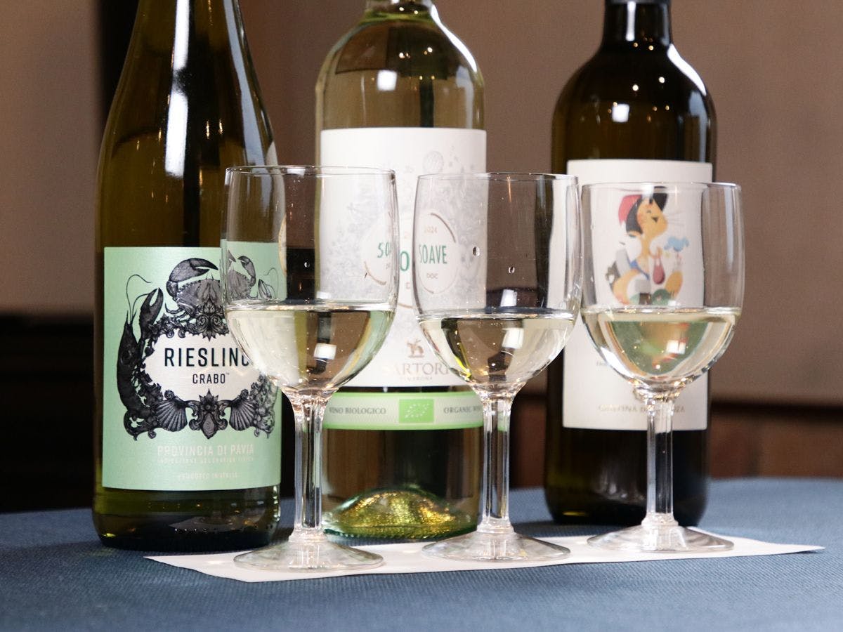 Minuman beralkohol ◇ Cicip dan bandingkan 3 jenis wine