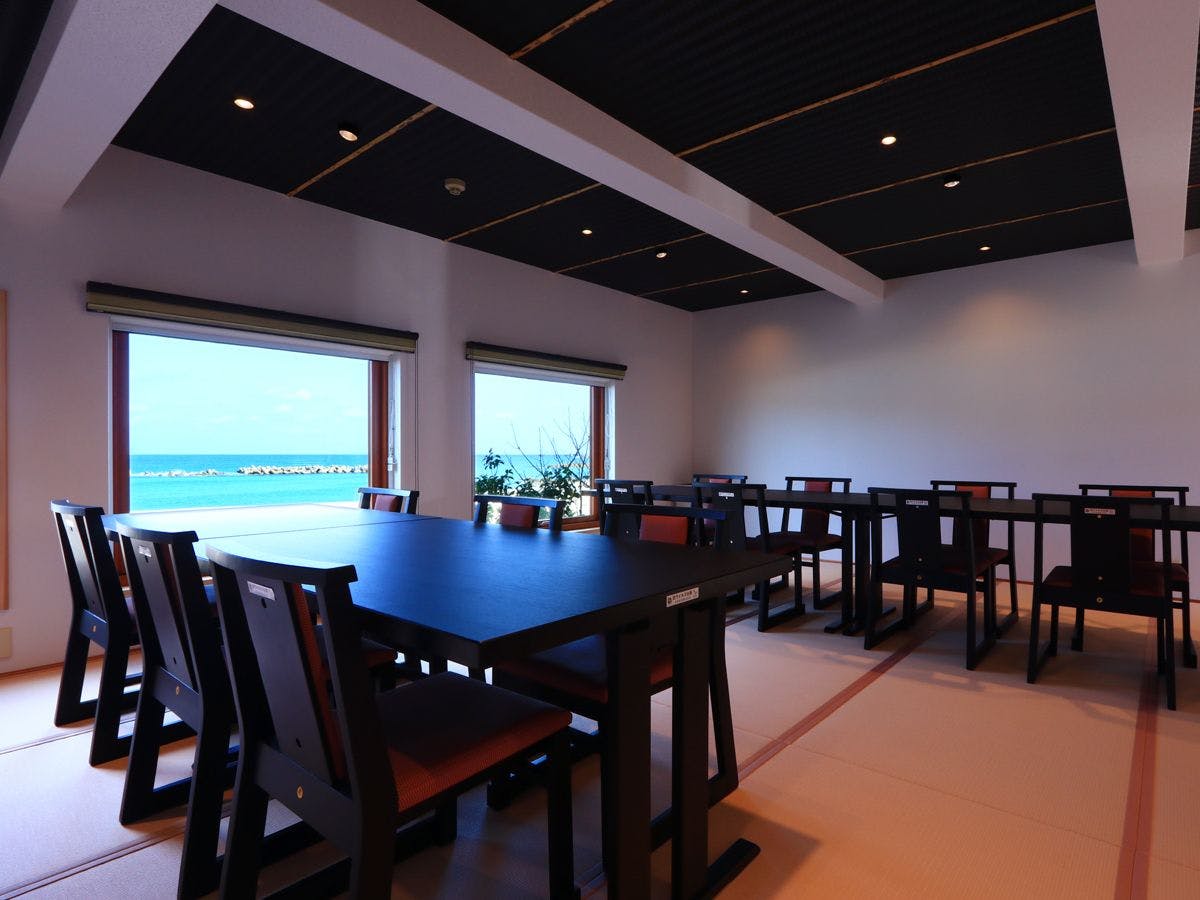 Accommodation with a View of Fishing Fires - Hinode-so