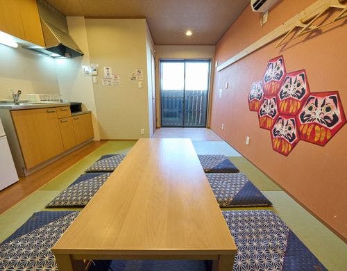 1階：リビングルーム（布団1組）