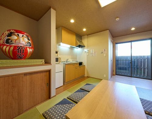 1階：リビングルーム（布団1組）