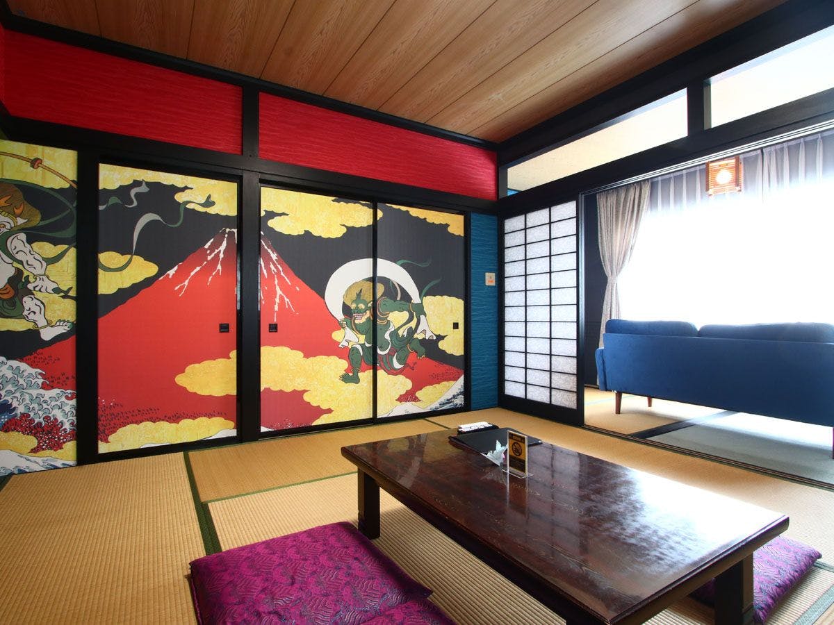 ห้องพักสไตล์ญี่ปุ่นพร้อมวิวภูเขาไฟฟูจิ